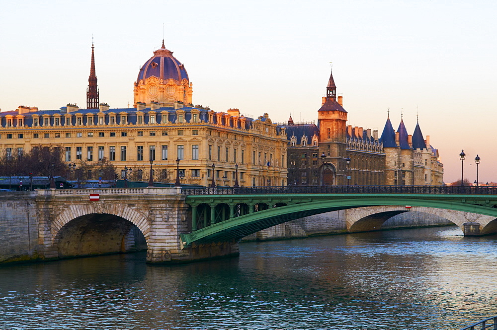 The Conciergerie on the Cite Island, the banks of the River Seine, UNESCO World Heritage Site, Paris, France, Europe