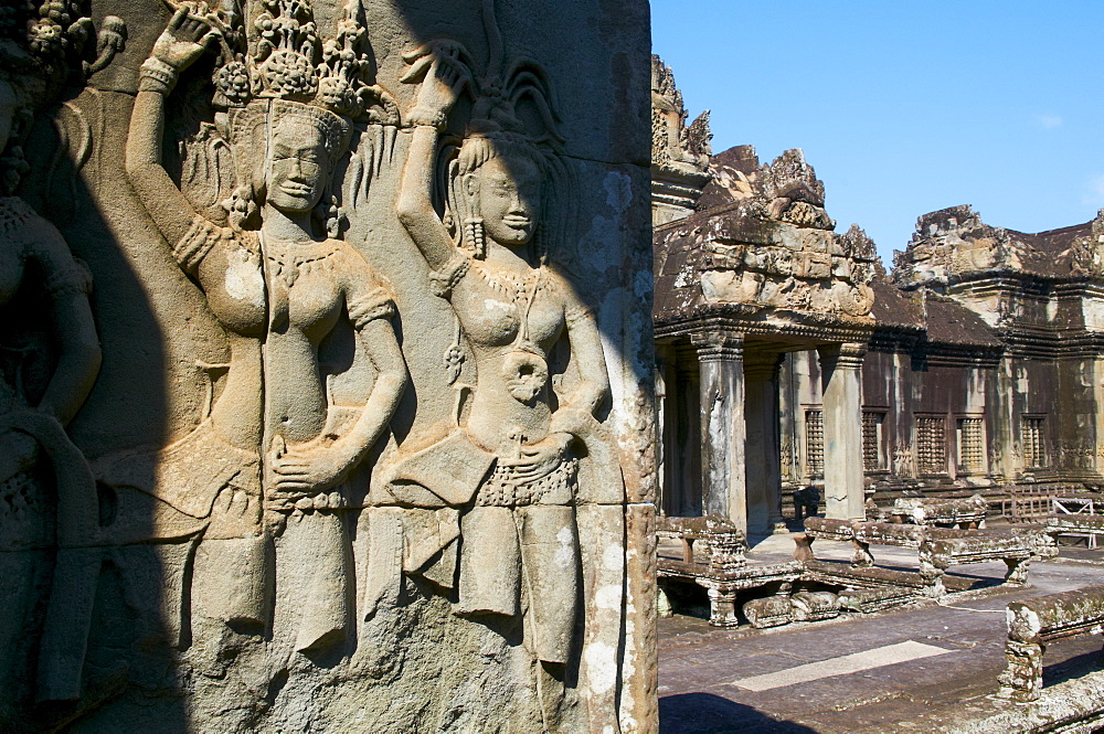 Close-up of relief sculpture of Apsara, heavenly dancer of the Khmer Kingdom, Angkor Wat temple, dating from the 12th century, Angkor, UNESCO World Heritage Site, Siem Reap, Cambodia, Indochina, Southeast Asia, Asia