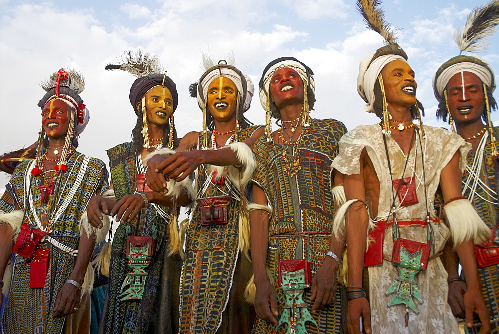 Wodaabe (Bororo) men with faces painted at the annual Gerewol male beauty contest, a general reunion of West African Wodaabe Peuls (Bororo Peul), Niger, West Africa, Africa