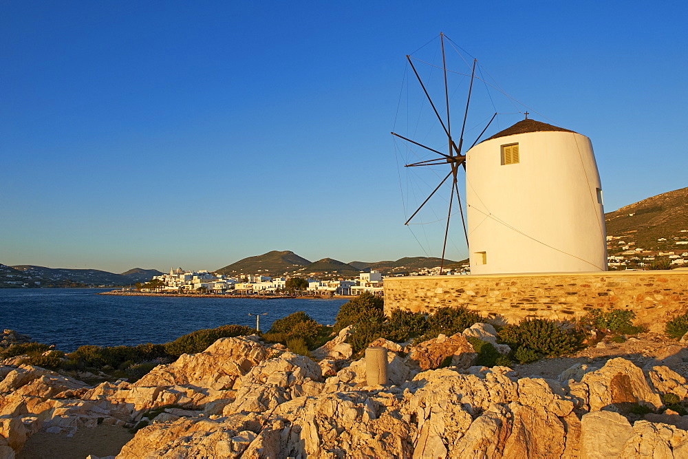 Windmill near the harbour, Parikia (Hora), Paros Island, Cyclades, Greek Islands, Greece, Europe