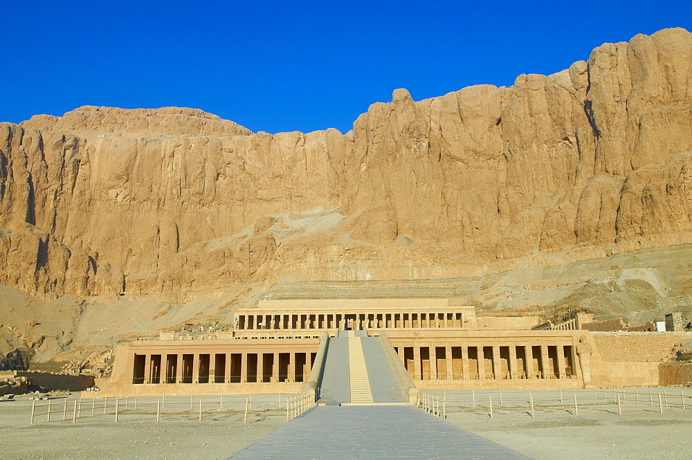 Temple of Hatshepsut, Deir el Bahari, Thebes, UNESCO World Heritage Site, Egypt, North Africa, Africa