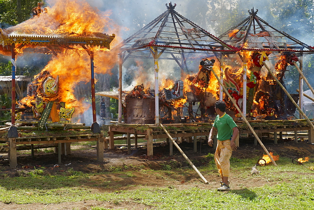 Cremation ceremony, Ubud region, Bali, Indonesia, Southeast Asia, Asia