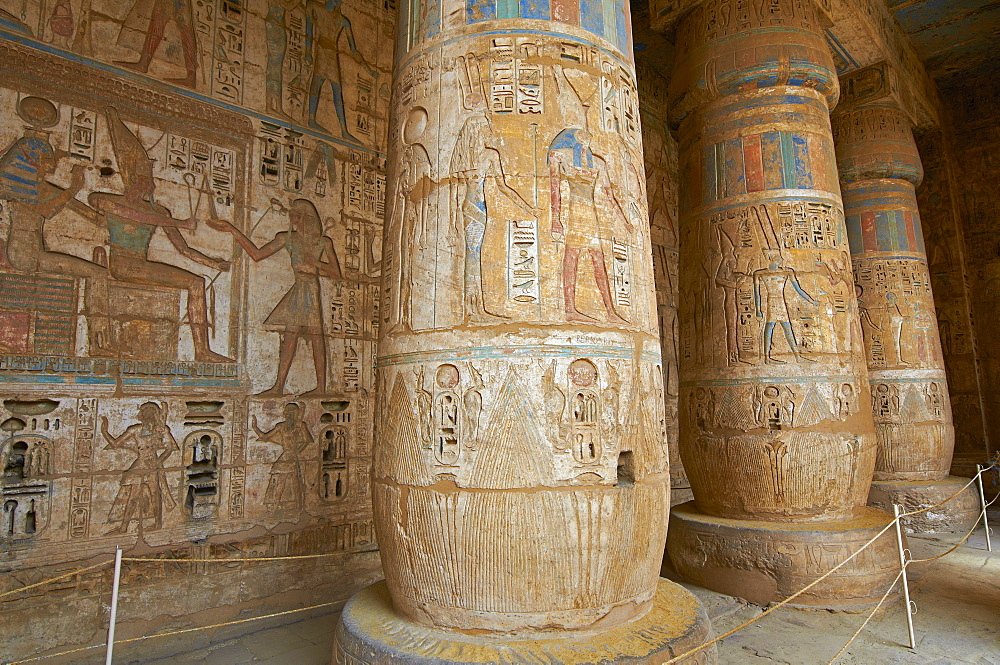 Medinet Habou temple, West Bank of the River Nile, Thebes, UNESCO World Heritage Site, Egypt, North Africa, Africa