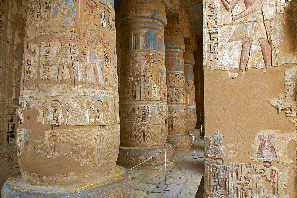 Medinet Habou temple, West Bank of the River Nile, Thebes, UNESCO World Heritage Site, Egypt, North Africa, Africa