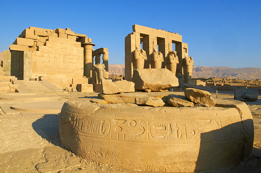 Ramesseum Temple, West Bank of the River Nile, Thebes, UNESCO World Heritage Site, Egypt, North Africa, Africa