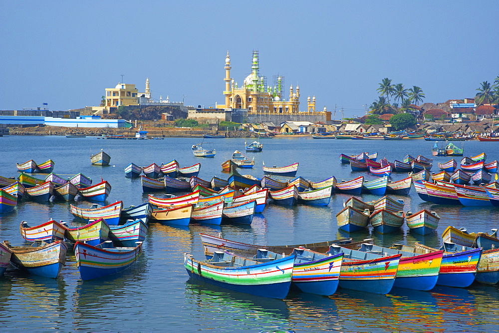 Vizhinjam, fishing harbour near Kovalam, Kerala, India, Asia