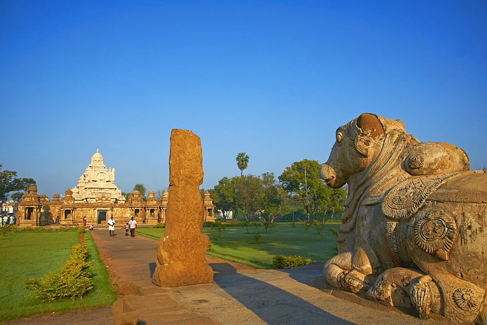 Kailasanatha temple dating from the 8th century, Kanchipuram, Tamil Nadu, India, Asia