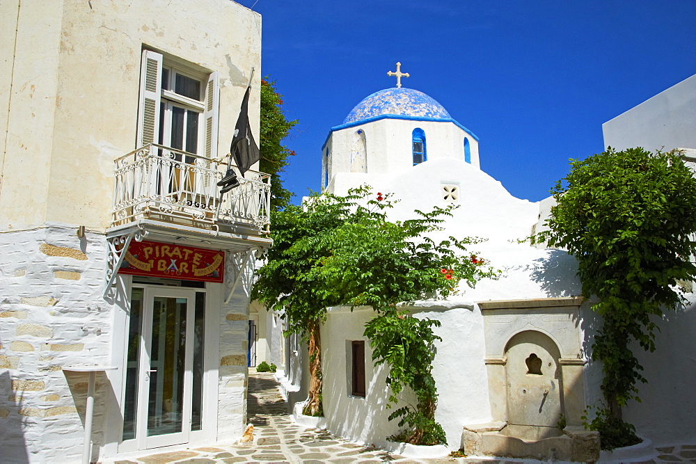 Church, Hora (Chora) Parikia, Paros, Cyclades, Greek Islands, Greece, Europe