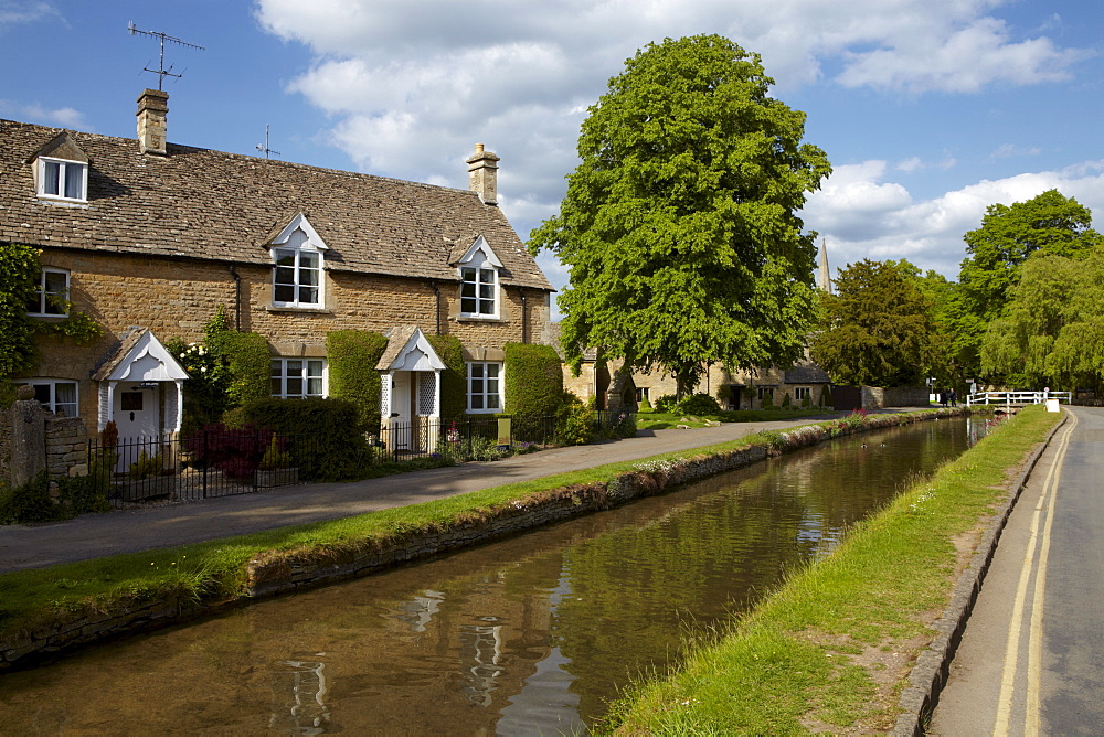 A summer day at the Cotswolld village of Lower Slaughter, Gloucestershire, The Cotswolds, England, United Kingdom, Europe