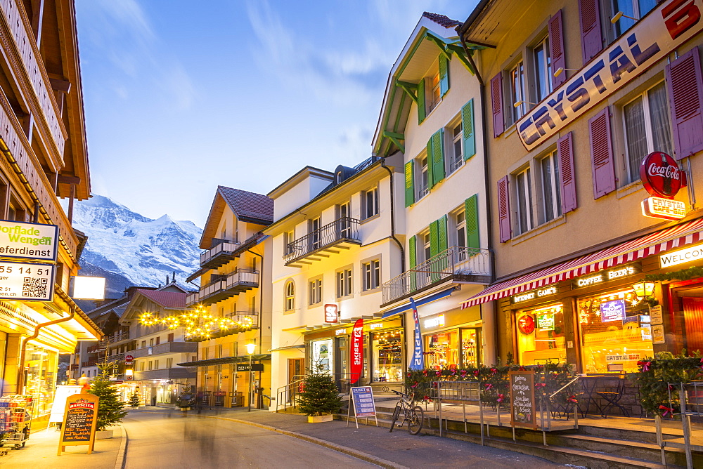 Dorfstrasse in Wengen, Jungfrau region, Bernese Oberland, Swiss Alps, Switzerland, Europe