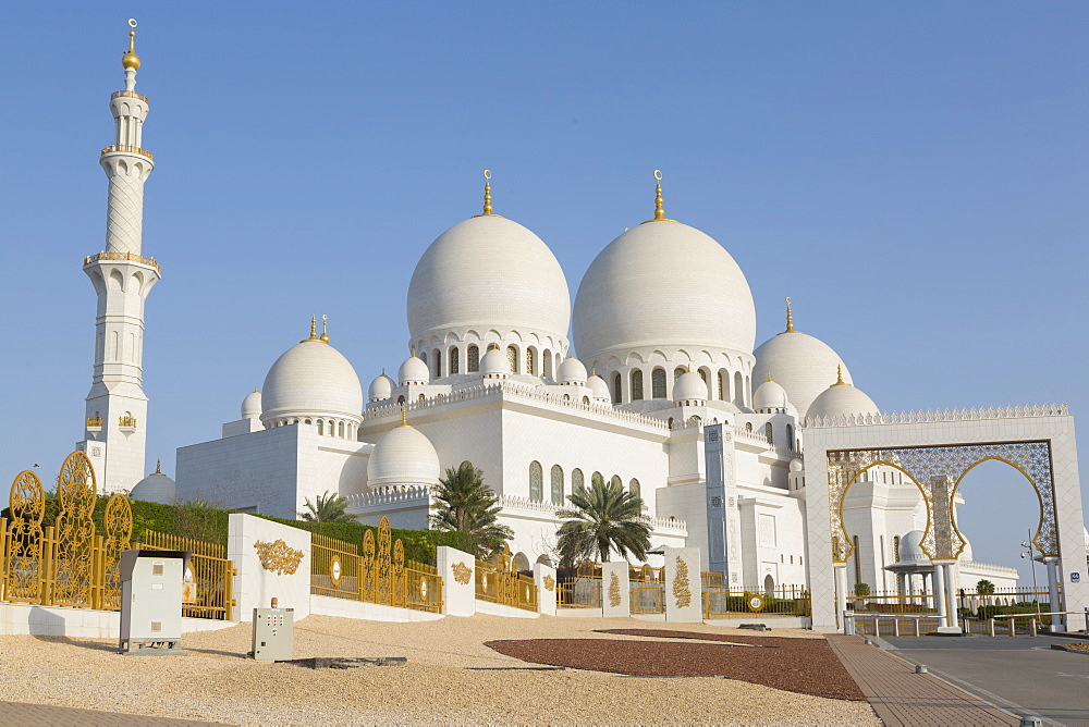 View of Sheikh Zayed Grand Mosque, Abu Dhabi, United Arab Emirates, Middle East