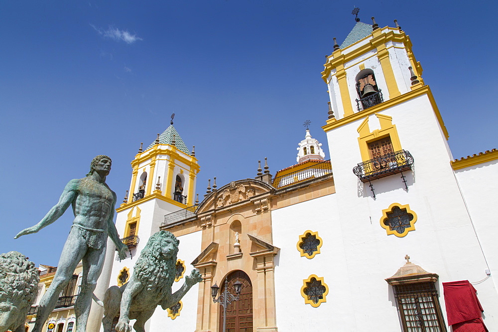 Fountain and church Iglesia del Socorro, Plaza del Socorro, Ronda, Andalusia, Spain, Europe