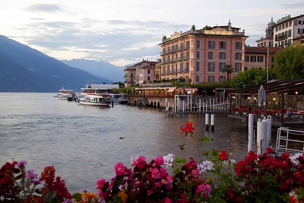 Town of Bellagio, Lake Como, Lombardy, Italian Lakes, Italy, Europe