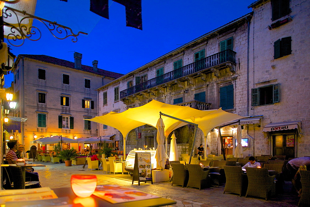 Brasna Square at dusk, Old Town, UNESCO World Heritage Site, Kotor, Montenegro, Europe