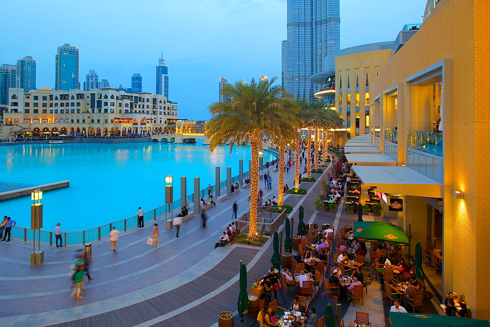 Restaurants near the Fountain, The Dubai Mall, Dubai, United Arab Emirates, Middle East