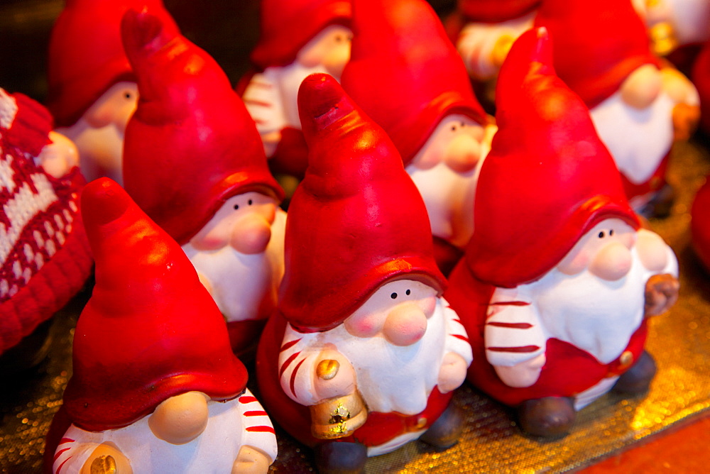 Santa Clauses in Christmas Market, Dortmund, North Rhine-Westphalia, Germany, Europe