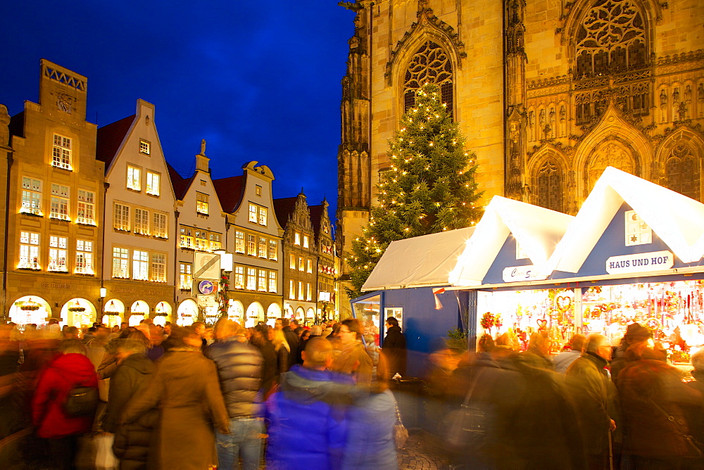 St. Lambert's Church and Prinzipalmarkt at Christmas, Munster, North Rhine-Westphalia, Germany, Europe