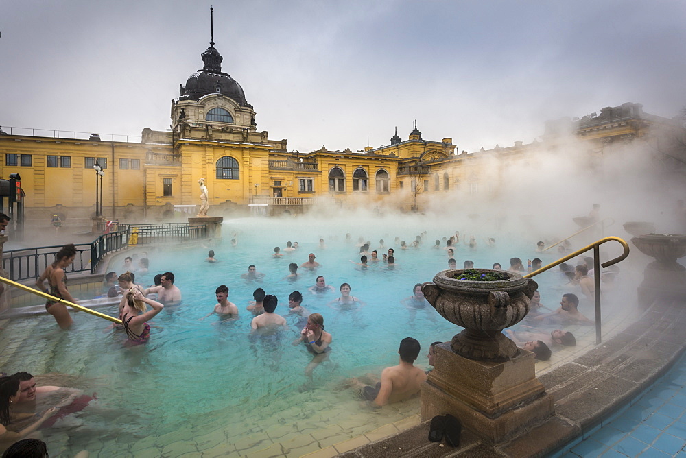 View of outside thermal spa at Szechenhu Thermal Bath in winter, Budapest, Hungary, Europe