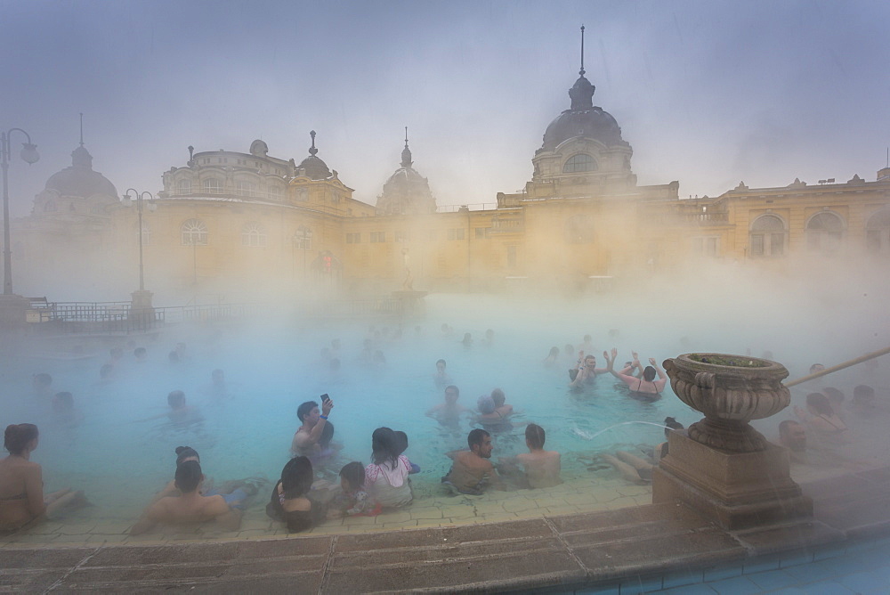 View of outside thermal spa at Szechenhu Thermal Bath in winter, Budapest, Hungary, Europe