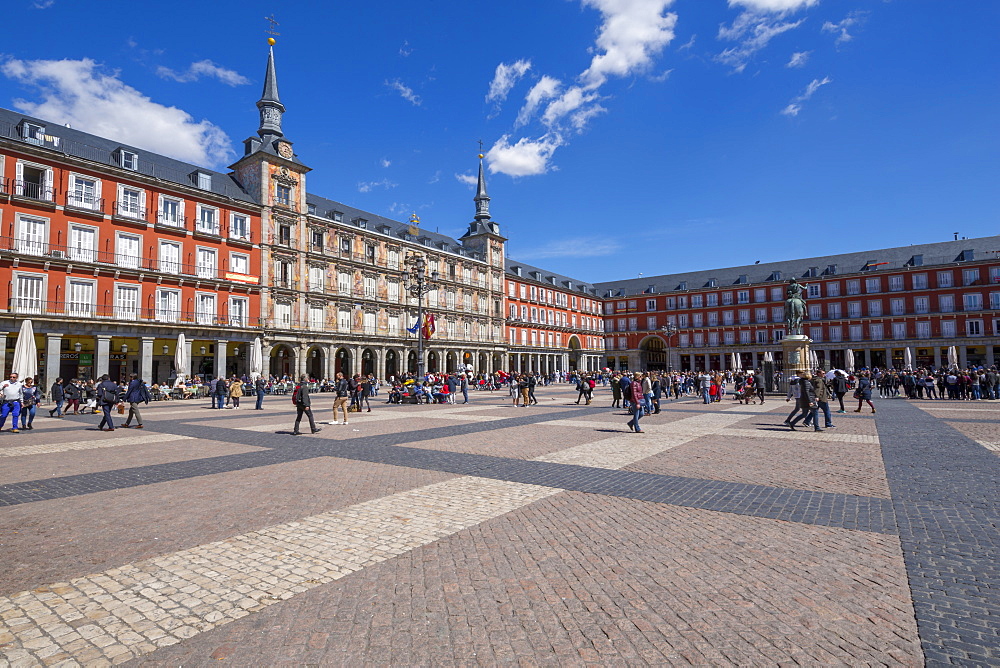 View of Philip lll statue and architecture in Calle Mayor, Madrid, Spain, Europe