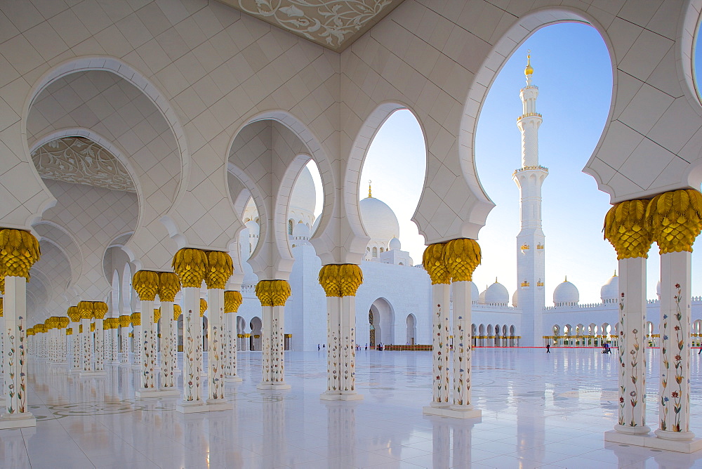 Sheikh Zayed Bin Sultan Al Nahyan Mosque, Abu Dhabi, United Arab Emirates, Middle East 