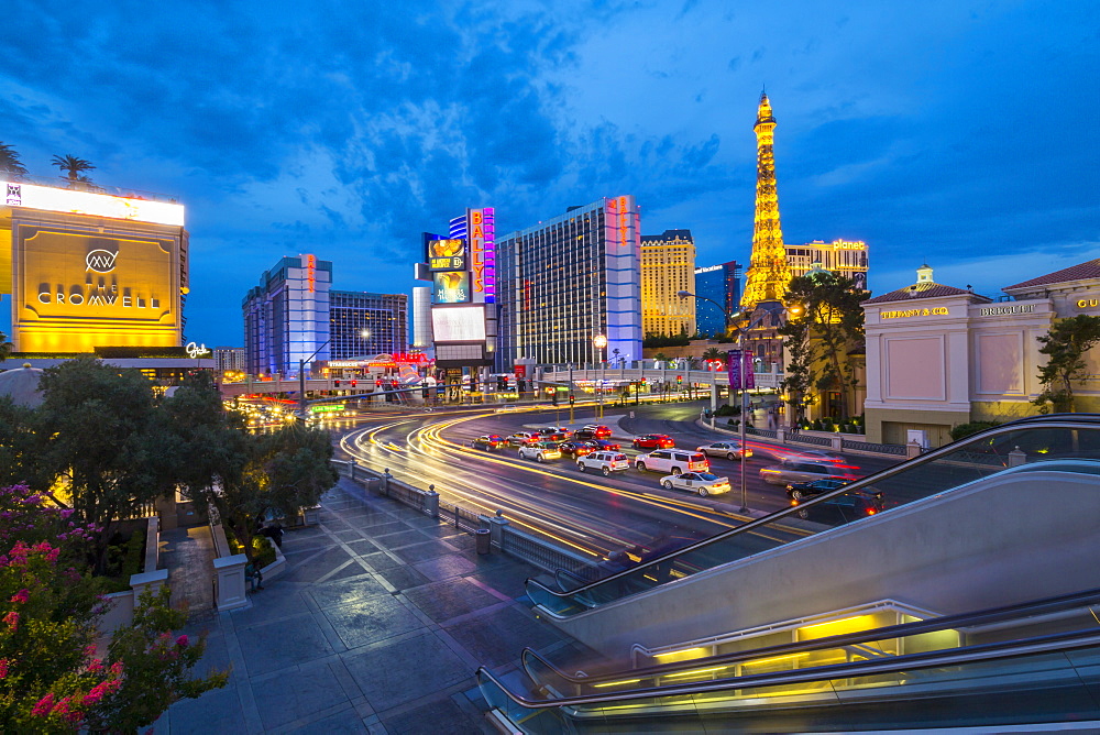 View of the Paris Eiffel Tower and Ballys Hotel and Casino at dusk, The Strip, Las Vegas Boulevard, Las Vegas, Nevada, United States of America, North America