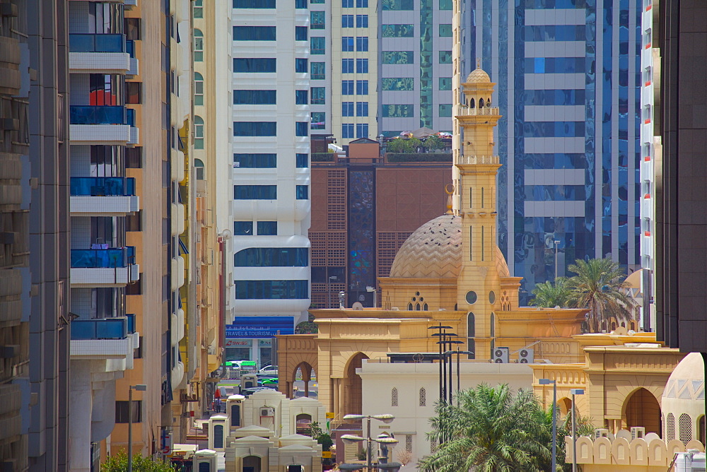 Mosque and contemporary architecture, Abu Dhabi, United Arab Emirates, Middle East