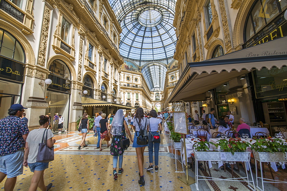 View of the interior of Galleria Vittorio Emanuele II, Milan, Lombardy, Italy, Europe