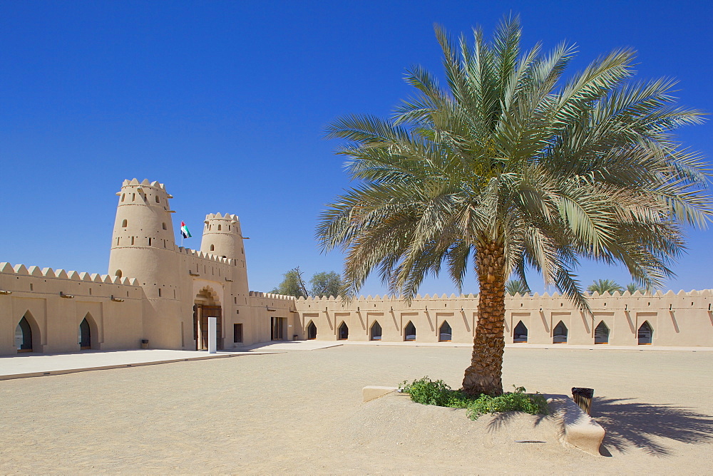 Al Jahili Fort, Al Jahili Park, Al Ain, Abu Dhabi, United Arab Emirates, Middle East 