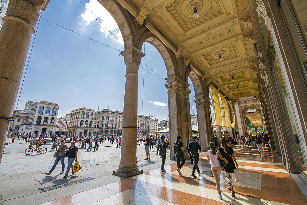 View of the shoppers in Piazza Del Duomo, Milan, Lombardy, Italy, Europe