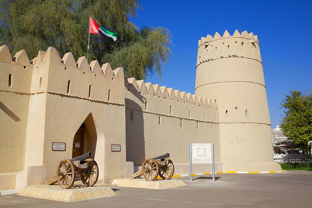 Sultan Bin Zayed Fort, now the Al-Ain Museum, Al Ain, Abu Dhabi, United Arab Emirates, Middle East 