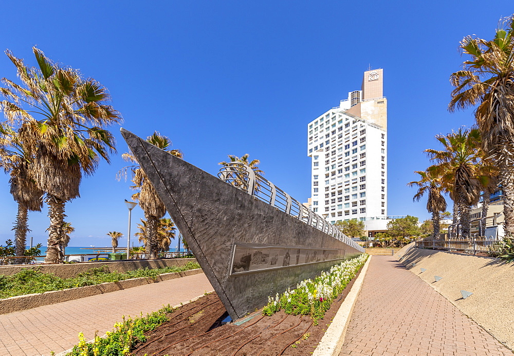 View of public garden commemorating first migrants who reached Israel by sea, London Square, Jaffa, Tel Aviv, Israel, Middle East