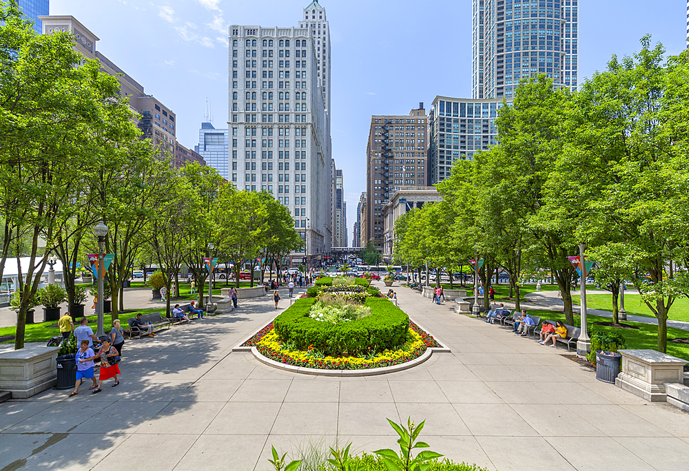 View of city skyscrapers from Millenium Park, Downtown Chicago, Illinois, United States of America, North America