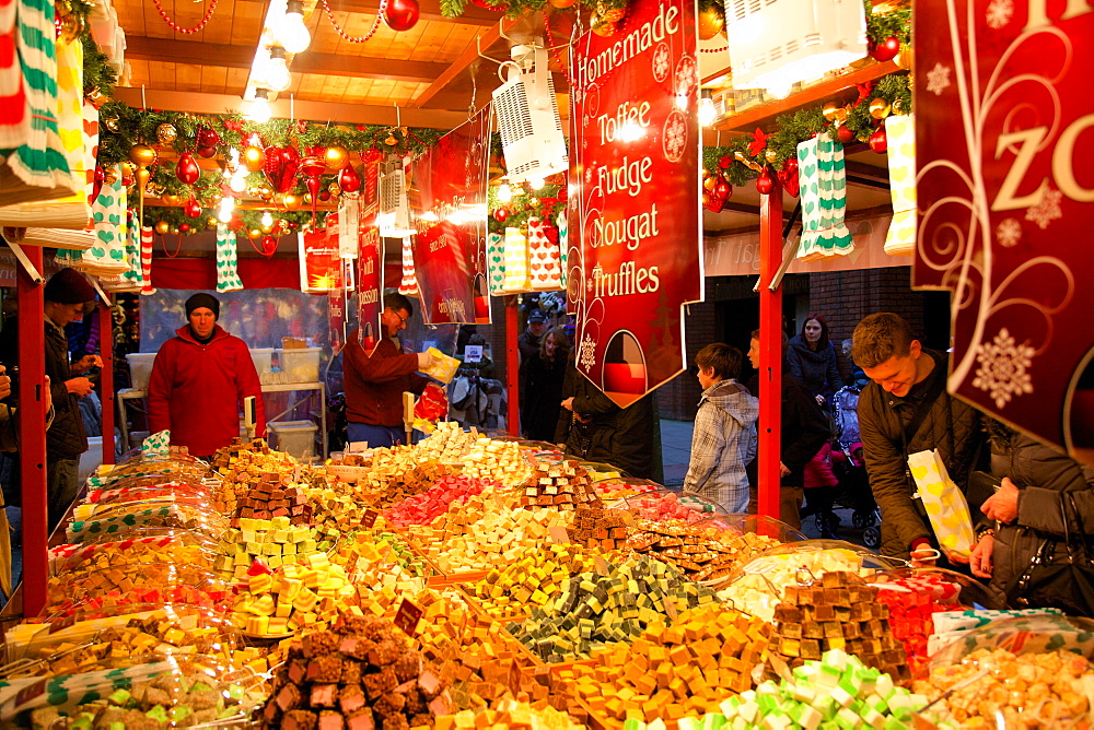 Toffee fudge stall, Christmas Market, Albert Square, Manchester, England, United Kingdom, Europe