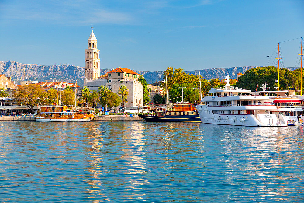 Split Harbour with Cathedral of Saint Domnius, Split, Dalmatian Coast, Croatia, Europe