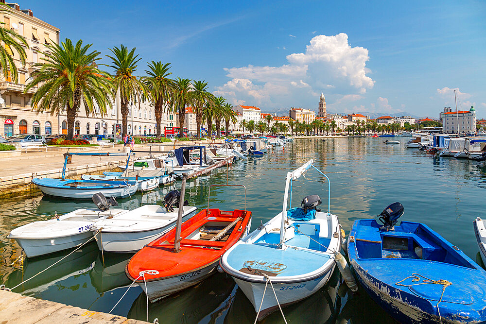 Split Harbour with Cathedral of Saint Domnius, Split, Dalmatian Coast, Croatia, Europe