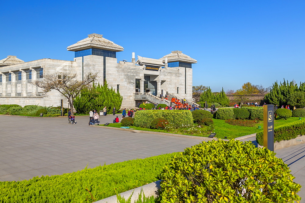 View of entrance to Terracotta Warriors Tomb Museum, Xi'an, Shaanxi Province, People's Republic of China, Asia