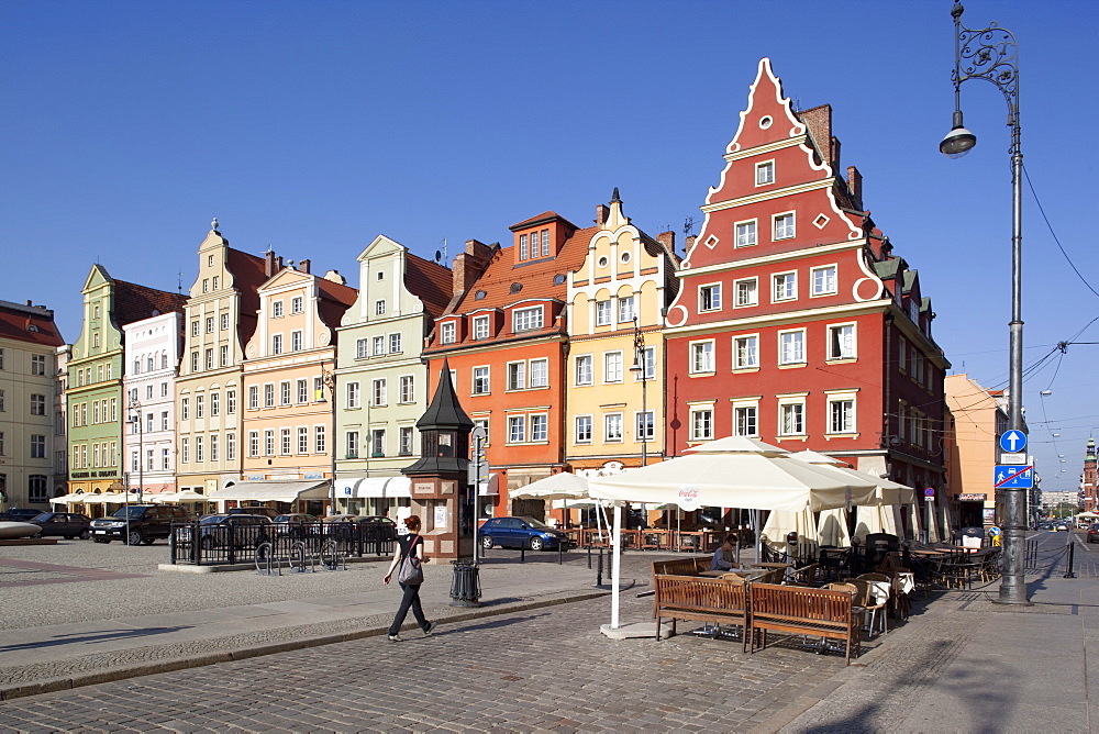 Colourful architecture, Salt Square, Old Town, Wroclaw, Silesia, Poland, Europe