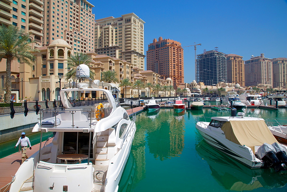 Harbour and architecture, The Pearl, Doha, Qatar, Middle East 