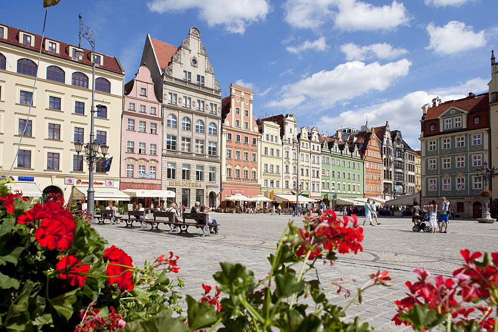 Market Square from cafe, Old Town, Wroclaw, Silesia, Poland, Europe