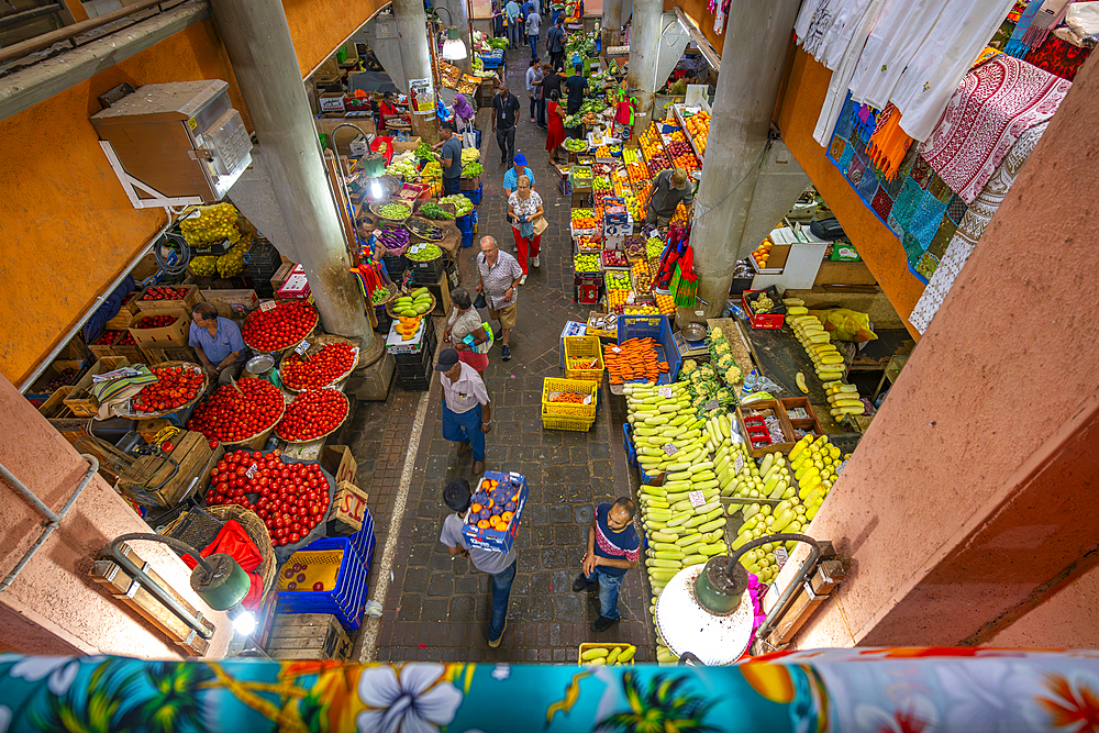 View of produce and market stalls in Central Market in Port Louis, Port Louis, Mauritius, Indian Ocean, Africa