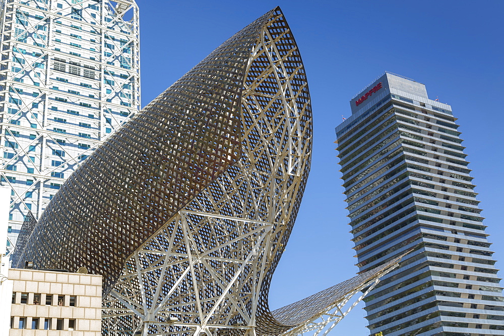 The Piex d'Or sculpture by Frank Gehry, Barcelona, Catalonia, Spain, Europe