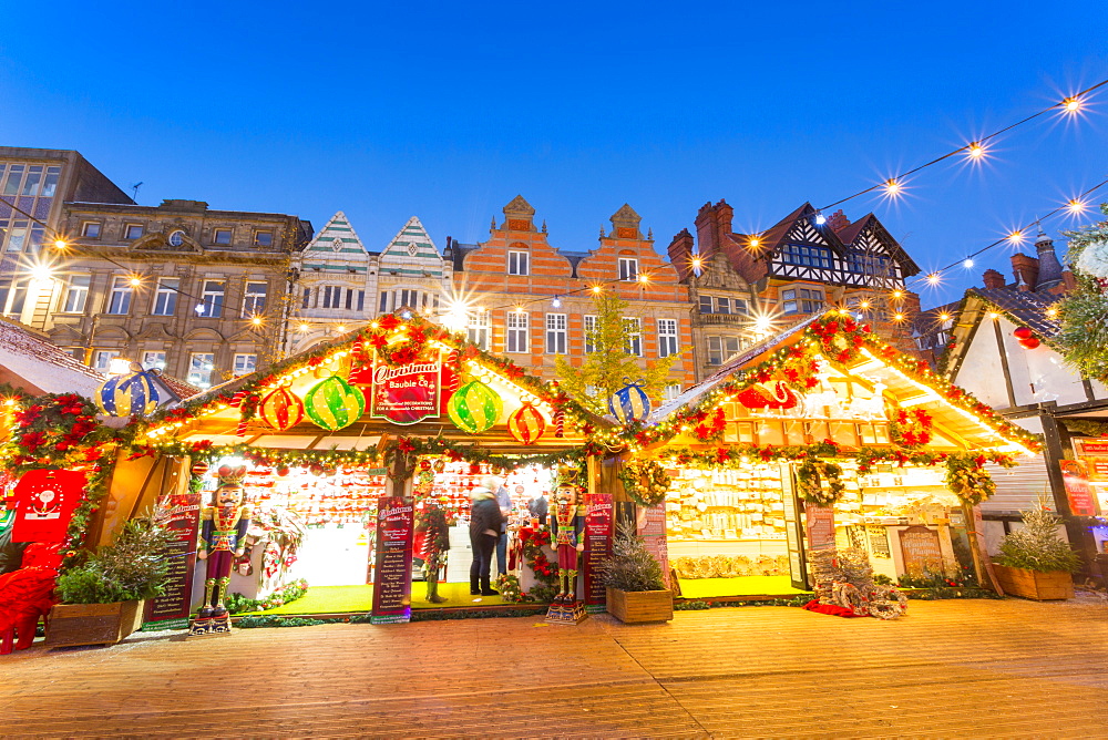 Christmas Market in the Old Town Square, Nottingham, Nottinghamshire, England, United Kingdom, Europe