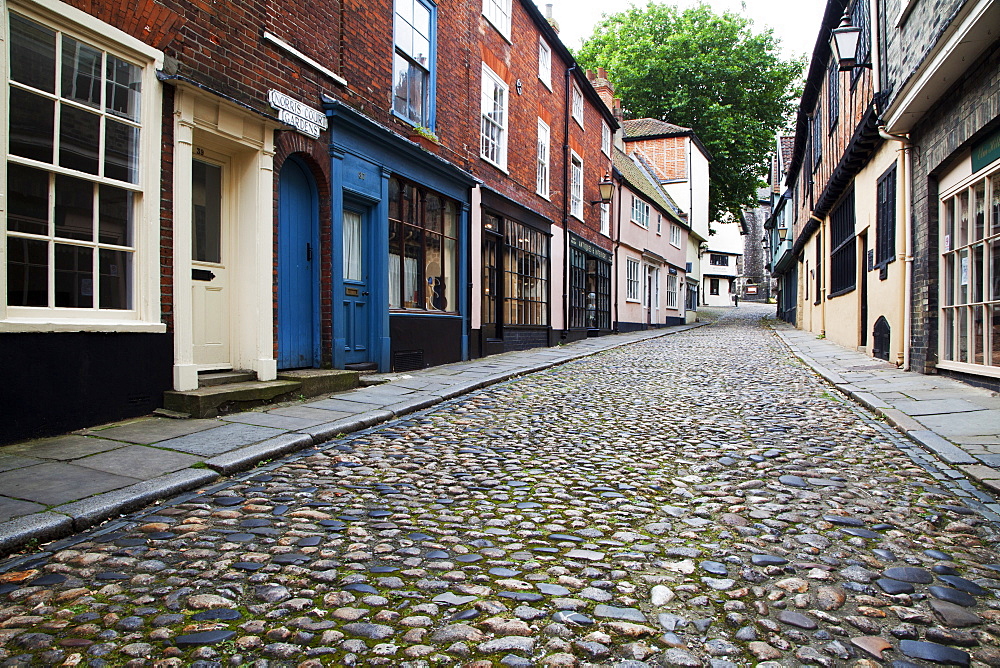 Old cobbled street, Elm Hill, Norwich, Norfolk, England, United Kingdom, Europe