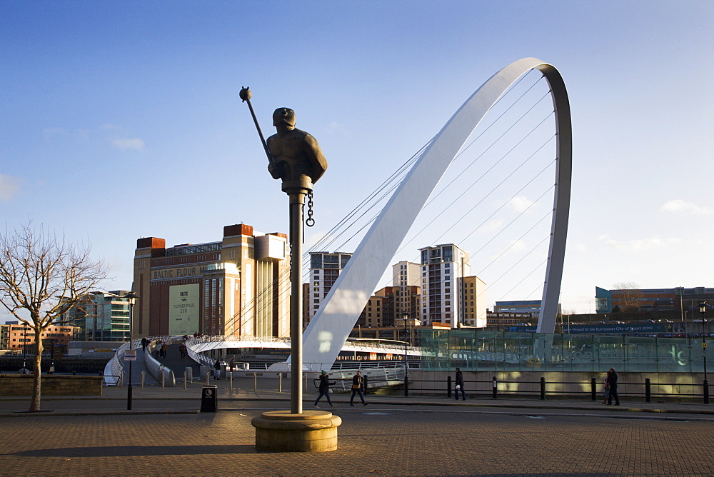 Millennium Bridge and The Baltic from the Quayside, Newcastle upon Tyne, Tyne and Wear, England, United Kingdom, Europe