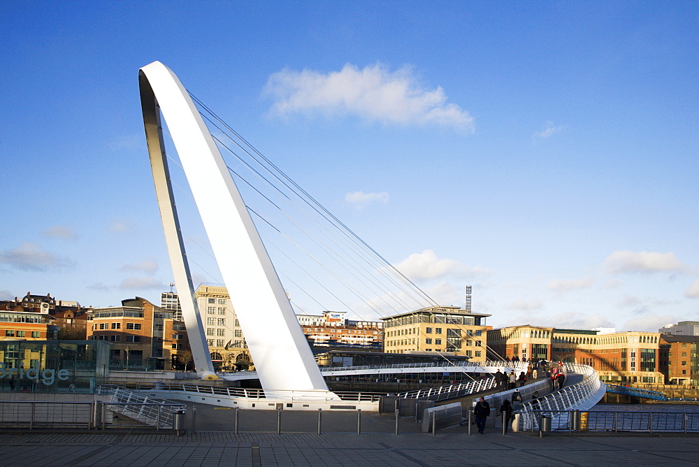 Millennium Bridge, Gateshead, Tyne and Wear, England, United Kingdom, Europe