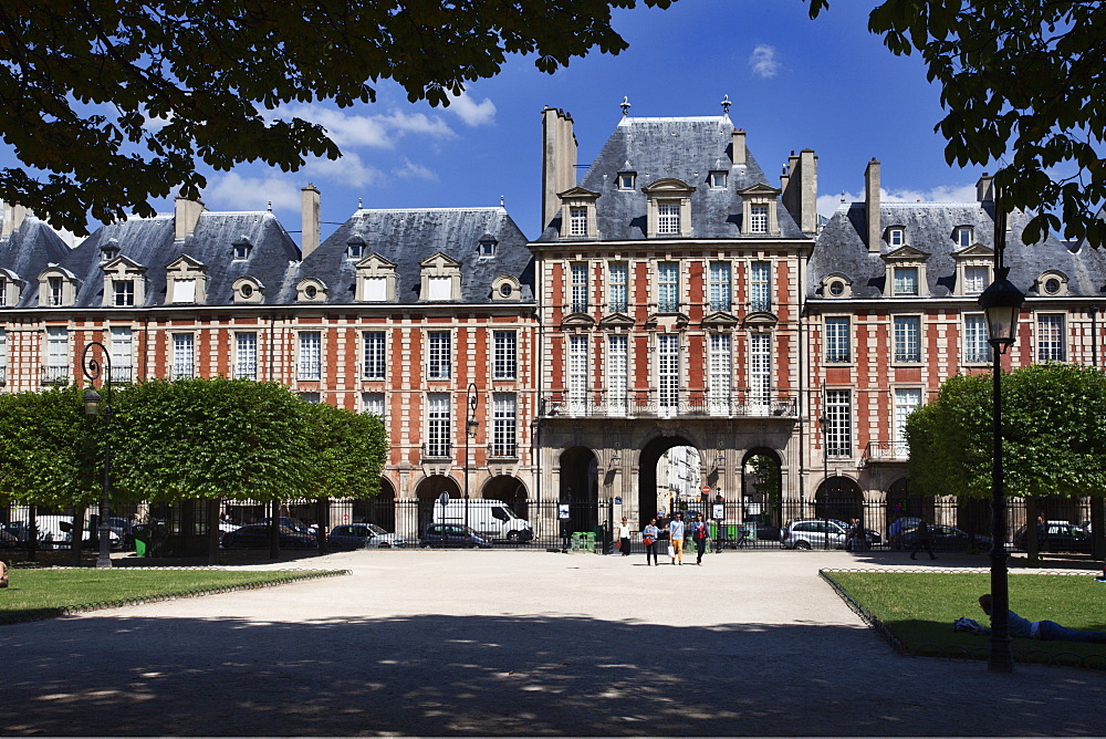 Place des Vosges in The Marais, Paris, France, Europe