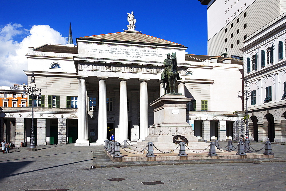 Teatro Carlo Felice and Garibaldi statue in Piazza Ferrari, Genoa, Liguria, Italy, Europe