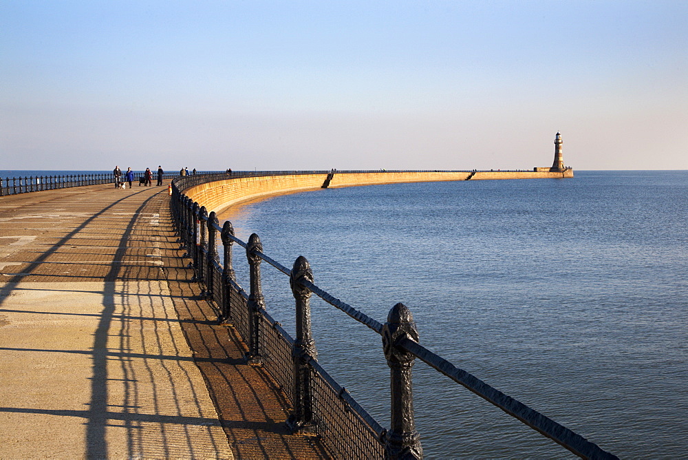 Roker Pier and Lighthouse, Sunderland, Tyne and Wear, England, United Kingdom, Europe