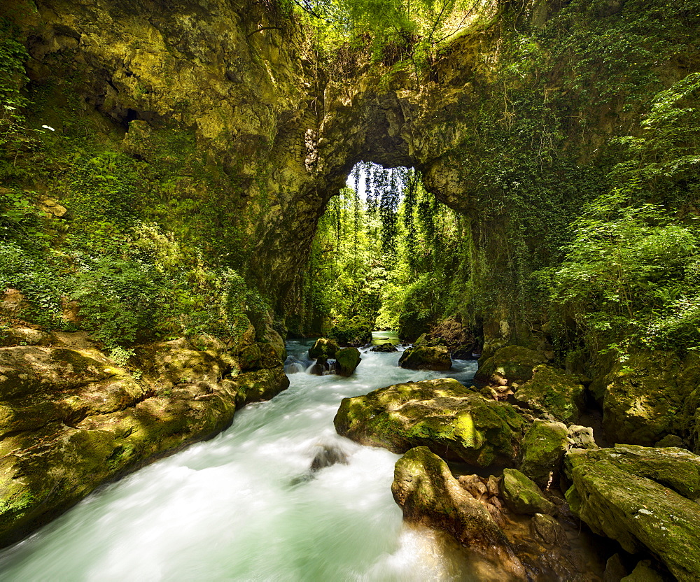 Theogefyro, the natural bridge or rock arch over the Kalamas River at Zitsa, near Ioannina, Epirus, Greece, Europe